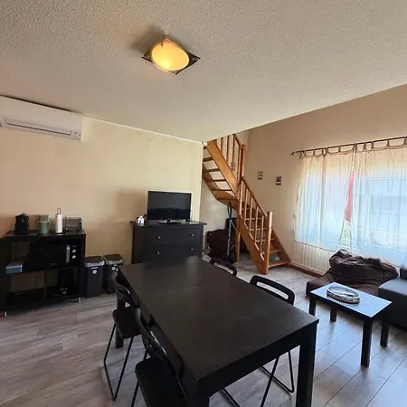 Le Petit Marius Duplex Climatise Avec Parking Au Grau-du-roi * Le Grau-du-Roi