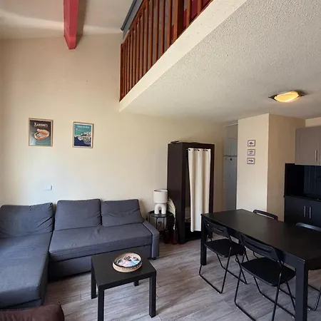 Lägenhet Le Petit Marius Duplex Climatise Avec Parking Au Grau-du-roi Le Grau-du-Roi