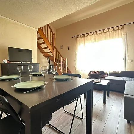 Le Petit Marius Duplex Climatise Avec Parking Au Grau-du-roi Le Grau-du-Roi