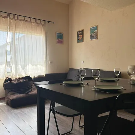 Le Petit Marius Duplex Climatise Avec Parking Au Grau-du-roi Lägenhet Le Grau-du-Roi
